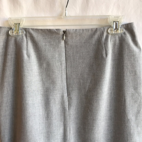 Merona light gray pencil skirt, size 4 - Picture 6 of 9